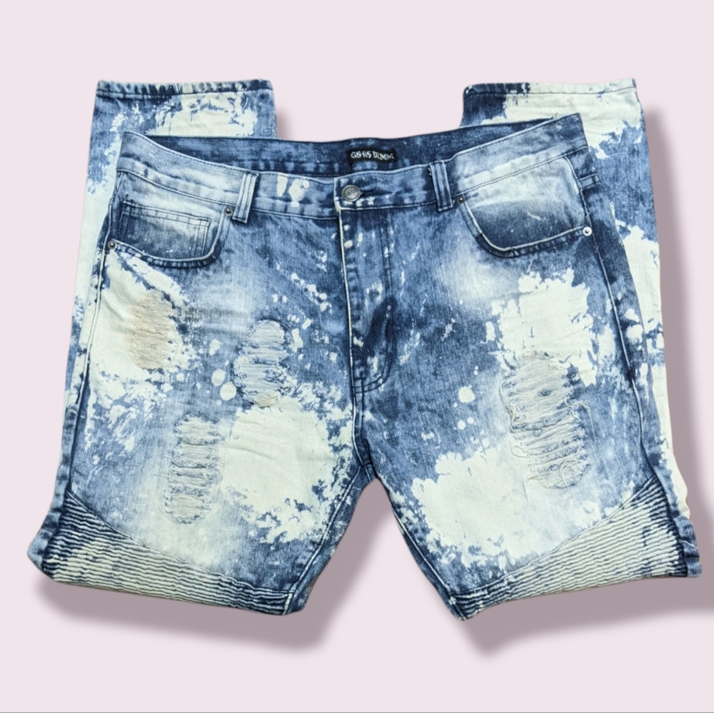 Destroyed Jeans